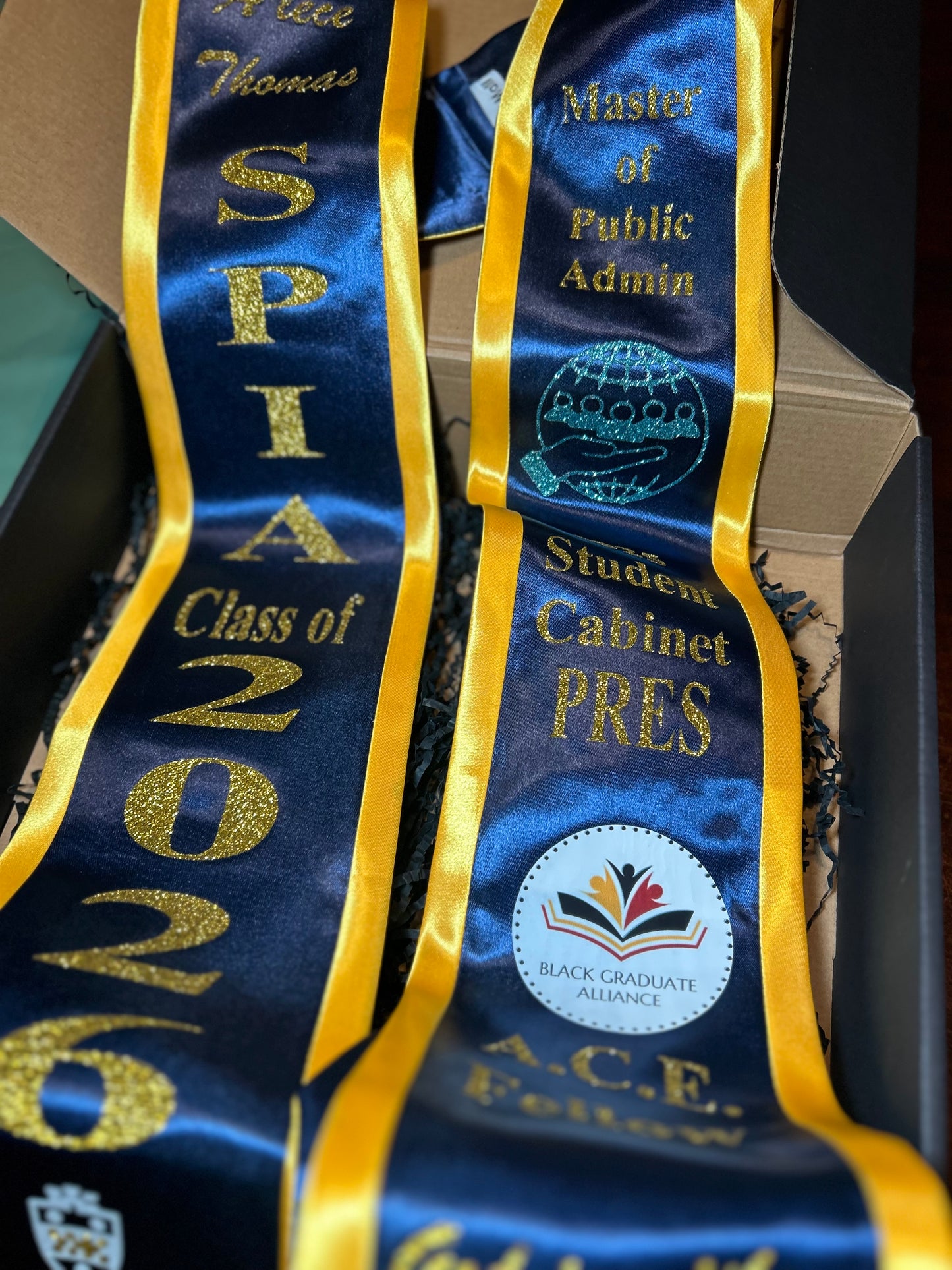 COLLEGE SATIN GRADUATION STOLE WITH SATIN TRIM