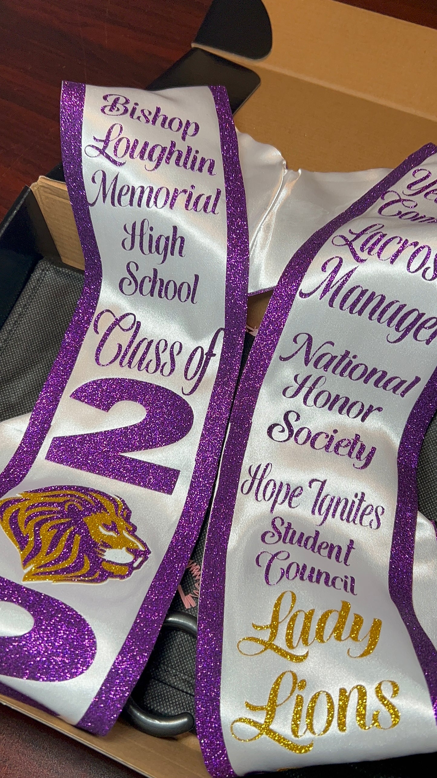 HIGH SCHOOL GLITZ AND GLAM TRIM STOLE